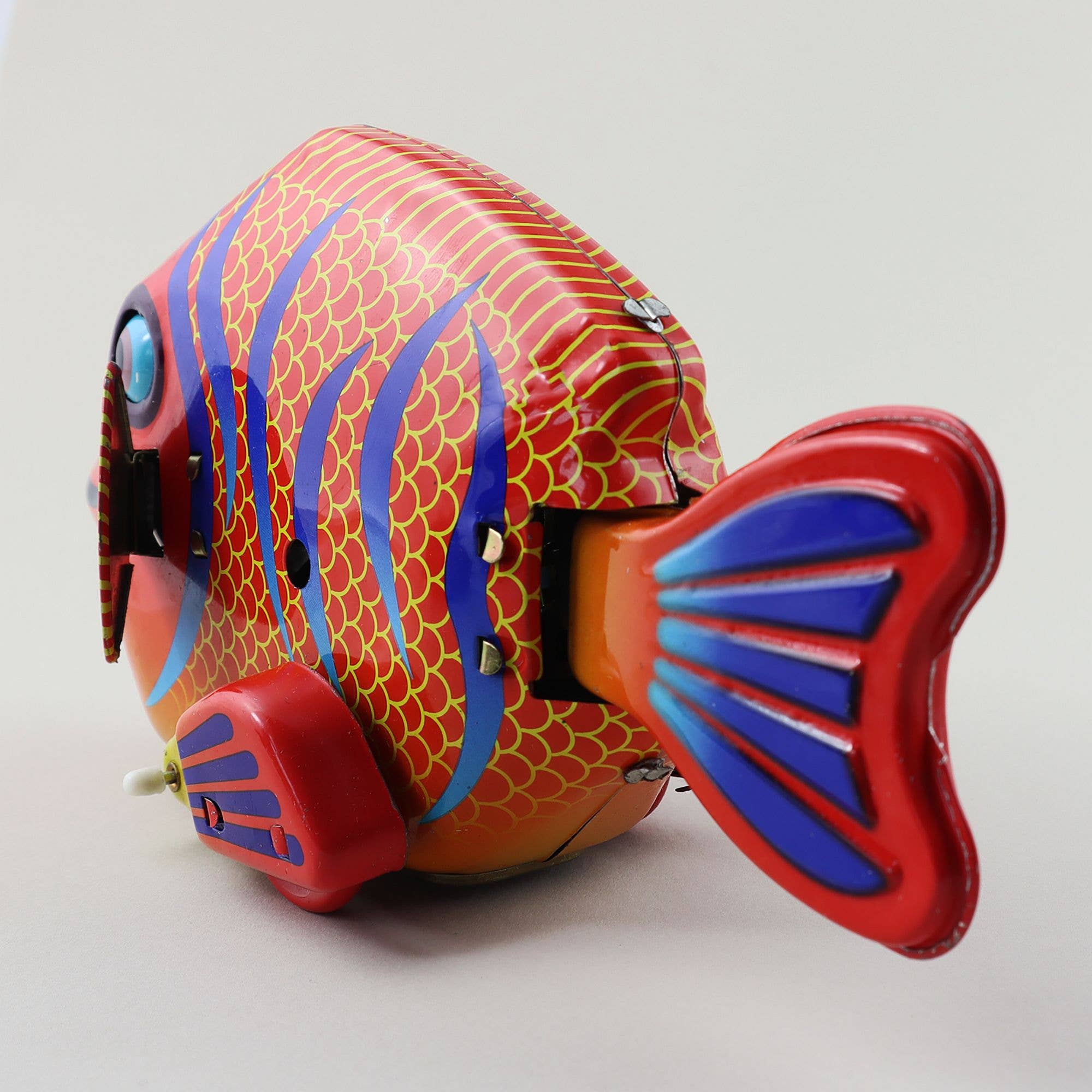 Tribal Trade GmbH - Wholesale Decorative Figurine - Tin Toy Colorful Fish Happy Fish Tin Fish7