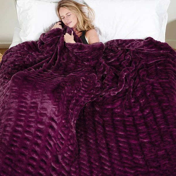 Big Blanket Co - Wholesale Throw Blanket - Cuddle Cloud™ Blanket5