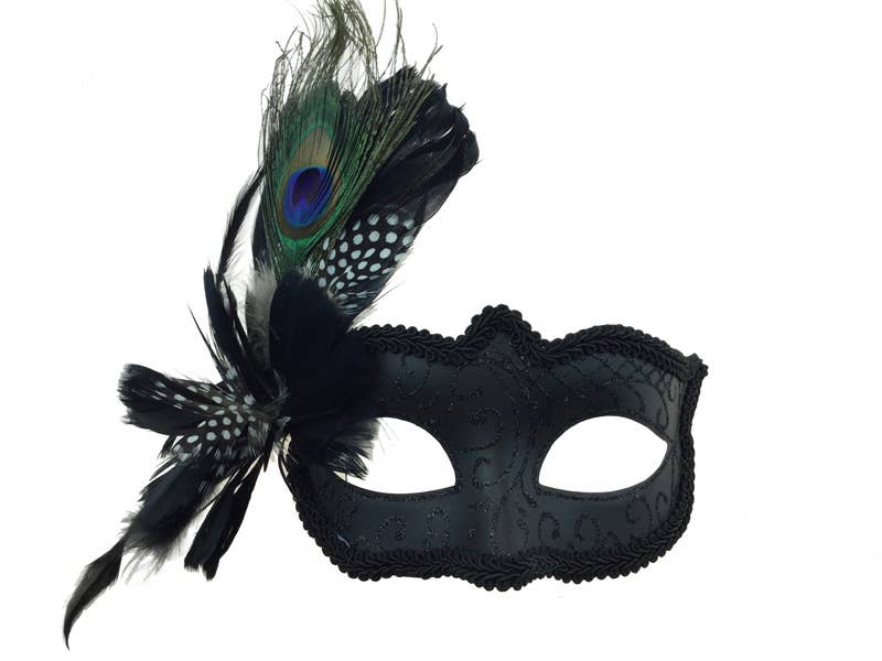 KBW Global Corp. - Wholesale Costume - Unisex - Black White Feather Mask0