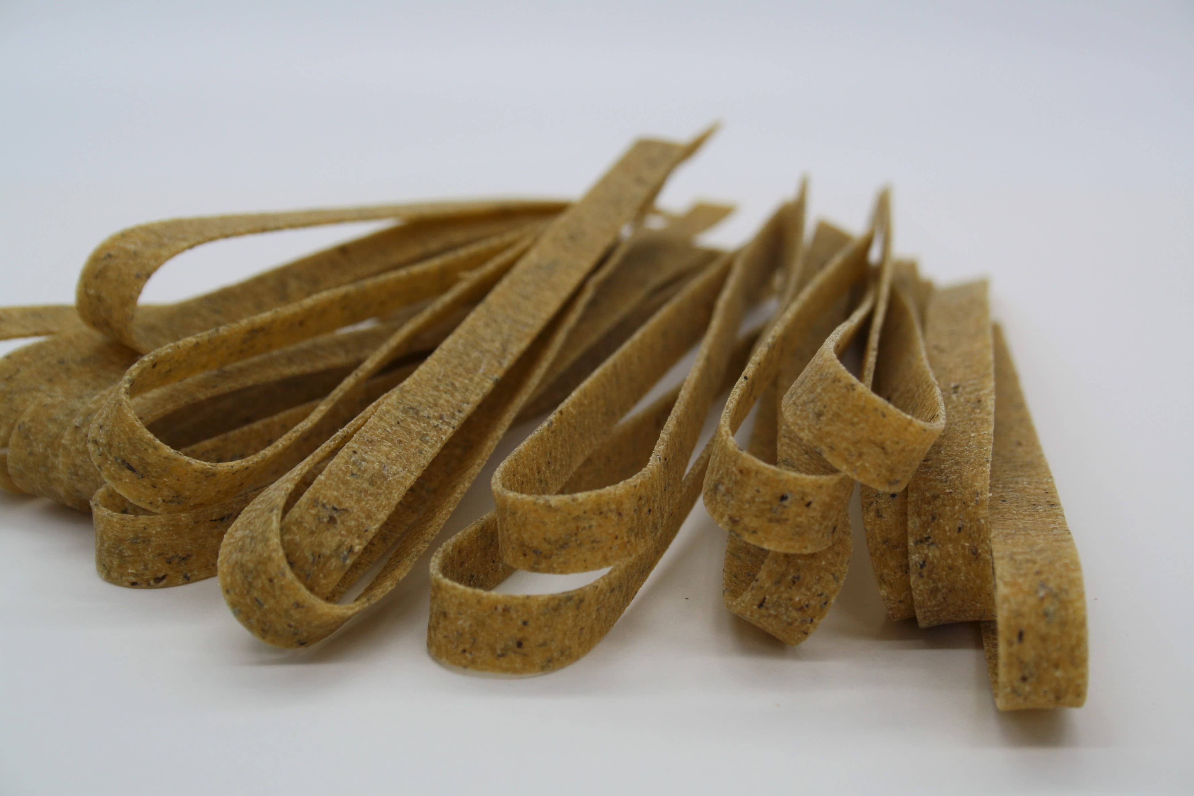 magnatera Pangea srl - Venta al por mayor Pasta - Pasta sin gluten de maíz y hierbas mediterráneas hecha en Italia1