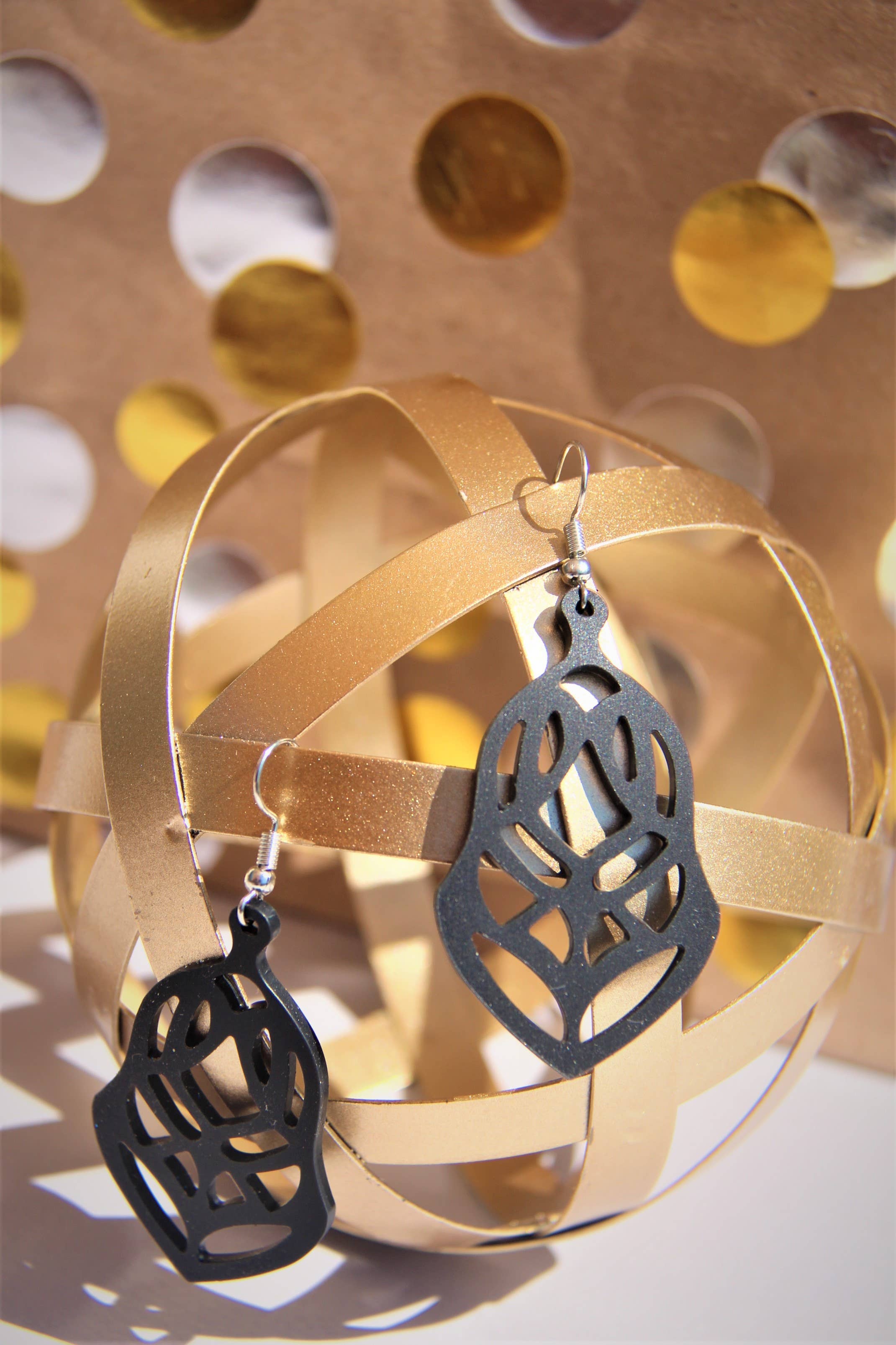 APARA Jewelry - Vendita all'ingrosso Orecchini pendenti - Orecchini coraggiosi7