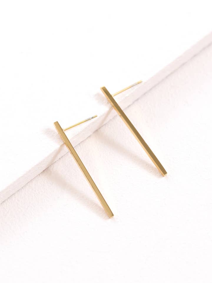 Boss Status Bar Earrings (14K) for wholesale by Lovoda