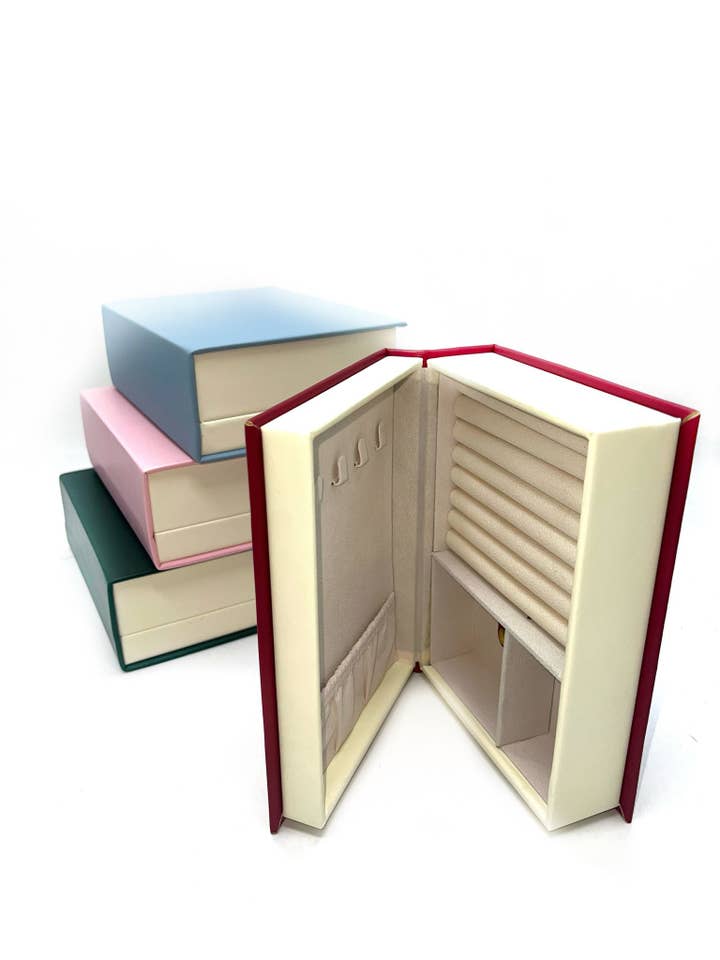 Elegante Sieradendoos in Boekvorm – “Magic Book” voor wholesale door LINETA