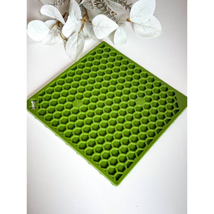 Doggotique - Wholesale Pet Food Mat - Dog - Honeycomb Lick Mat for Dogs and Cats