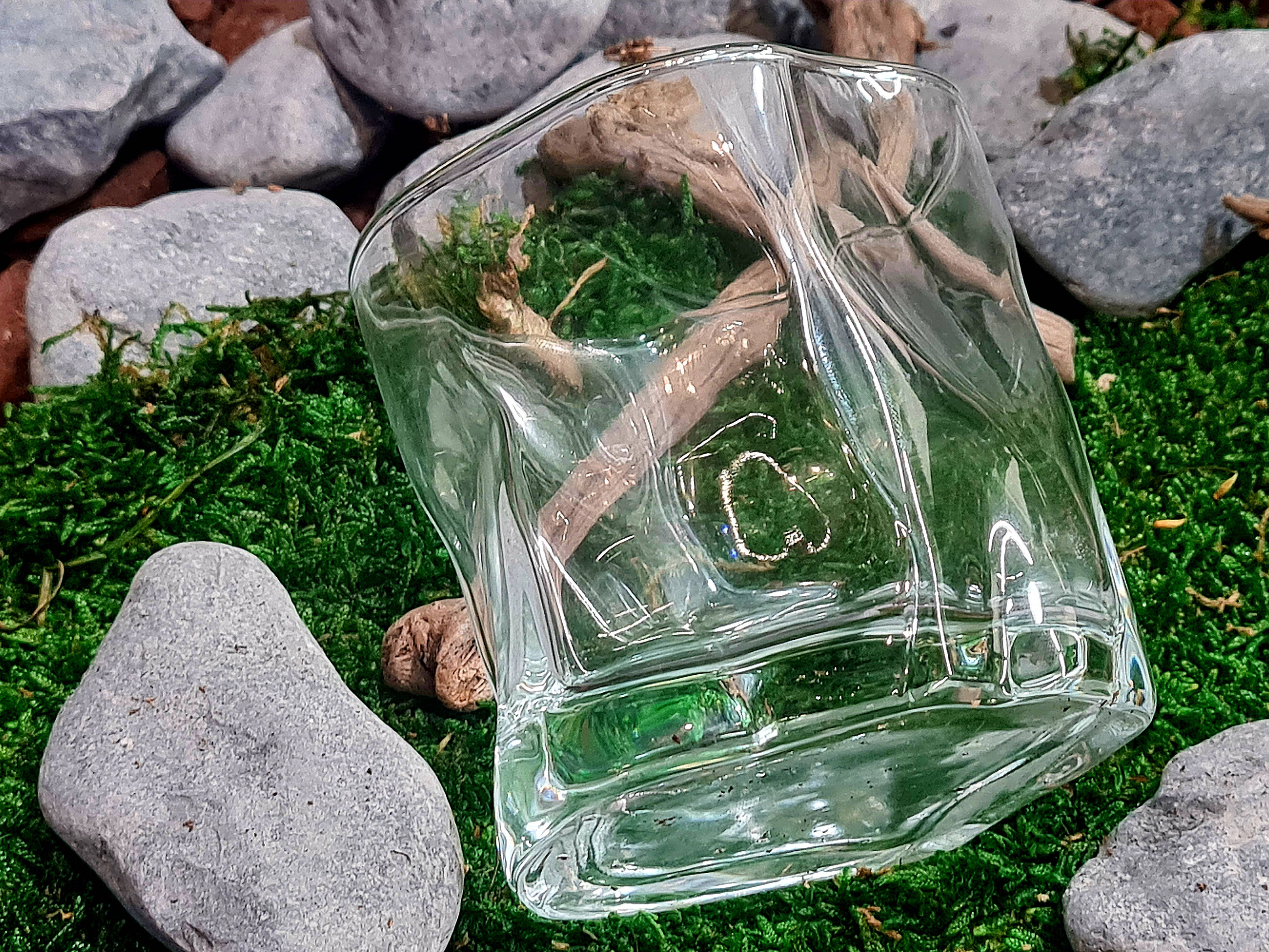 Sostraw & SmartThings – Großhandel Cocktail-/Schnapsglas – Japanisches Glas mit Geschenkbox, Granit-Eiswürfeln und Untersetzern |3697