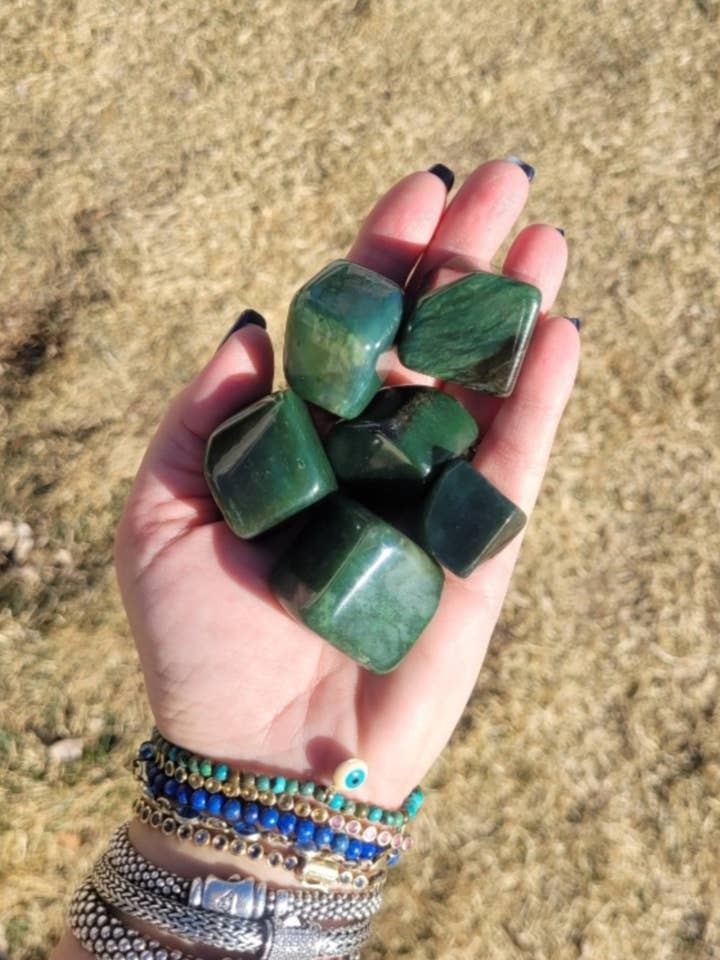Nephrite Jade Tumbled Stones for wholesale by ZARDENIA