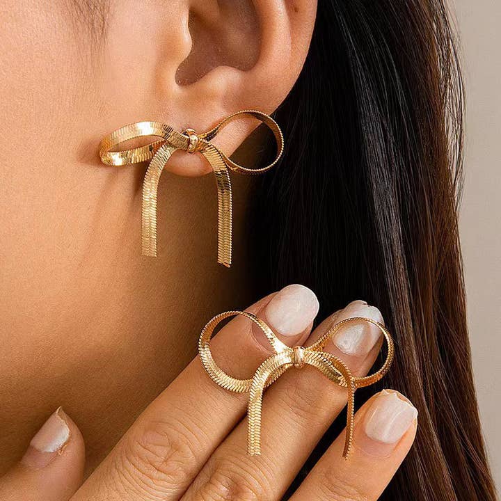 NINEXIS - Wholesale Dangle Earrings - CWAJE1209_THE BOW IS STUD 18K GOLD PLATED EARRINGS