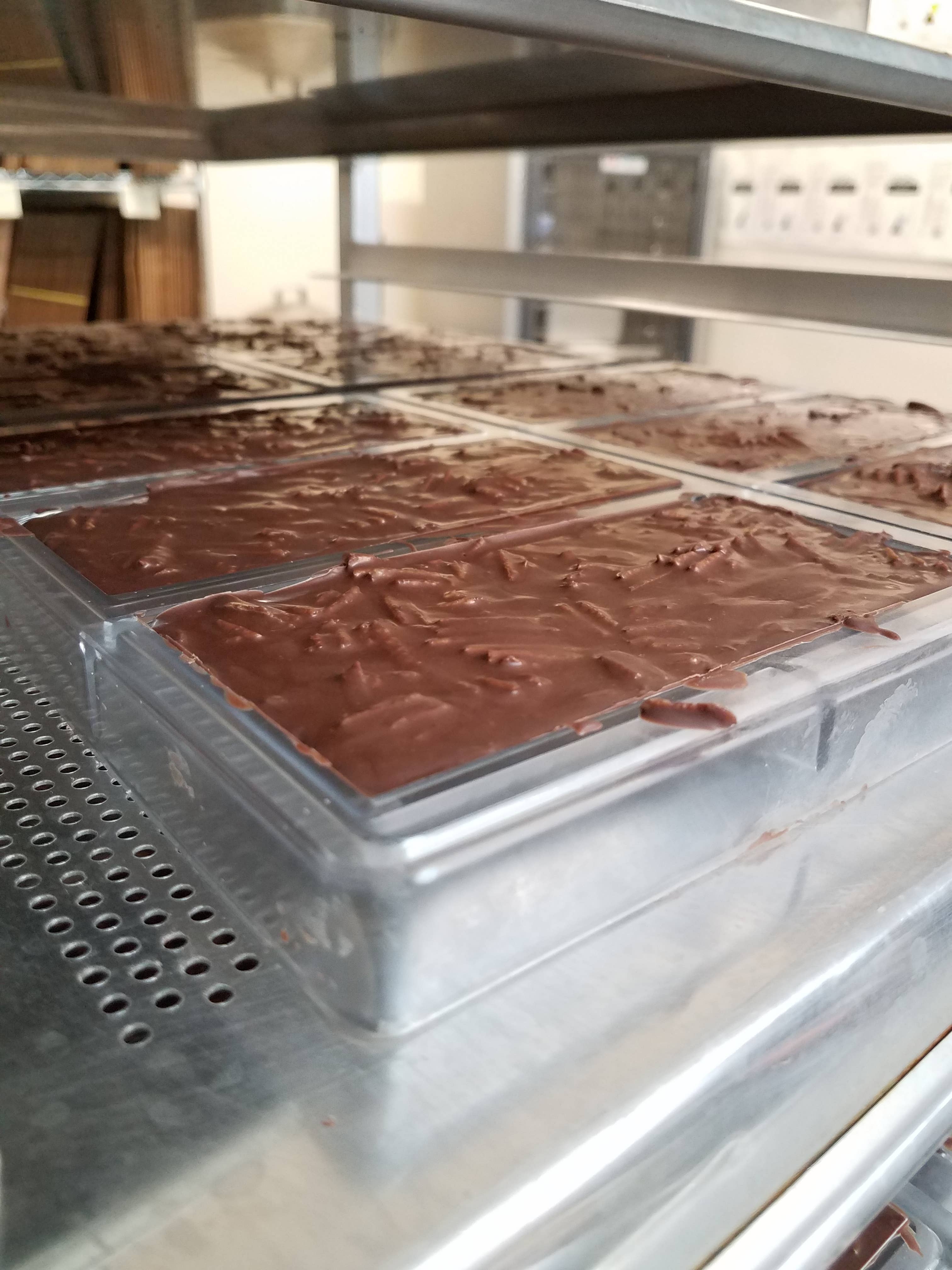 BOHO Chocolate - Wholesale Chocolate Bar - Milk Chocolate + Potato Chips2