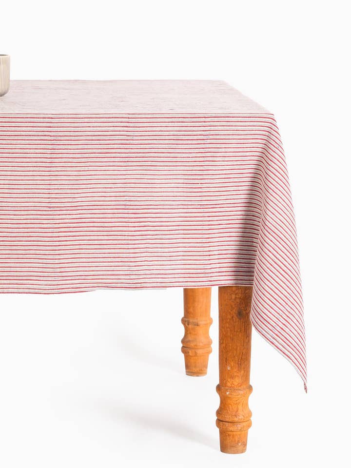 Printed Vasara Linen Tablecloth – Entertaining Guests for wholesale by Live Linen