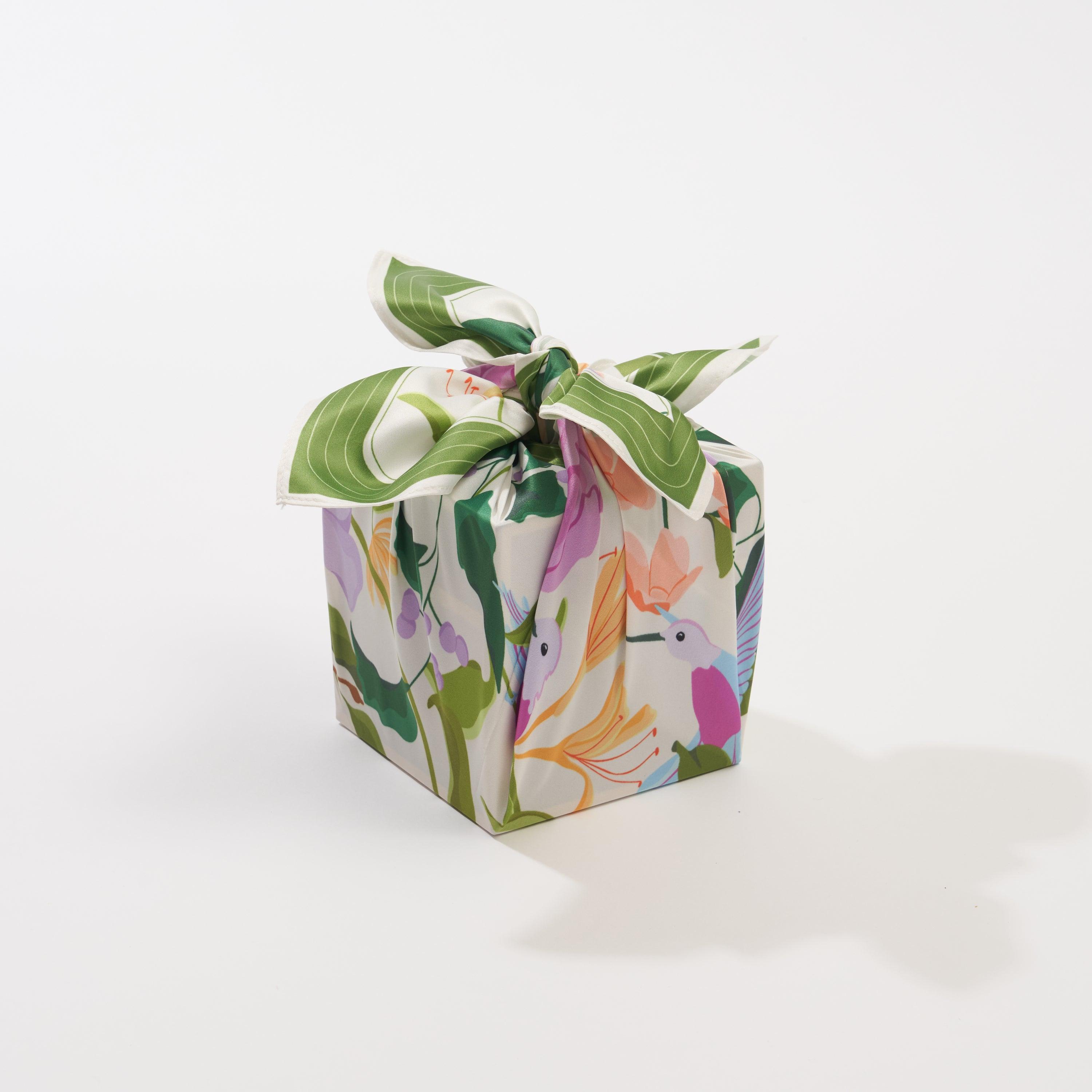 WRAPPR Gift Wrap - Vente Feuille de papier cadeau - Emballage cadeau Furoshiki par Danni Ha | 18 pouces, polyester recyclé20
