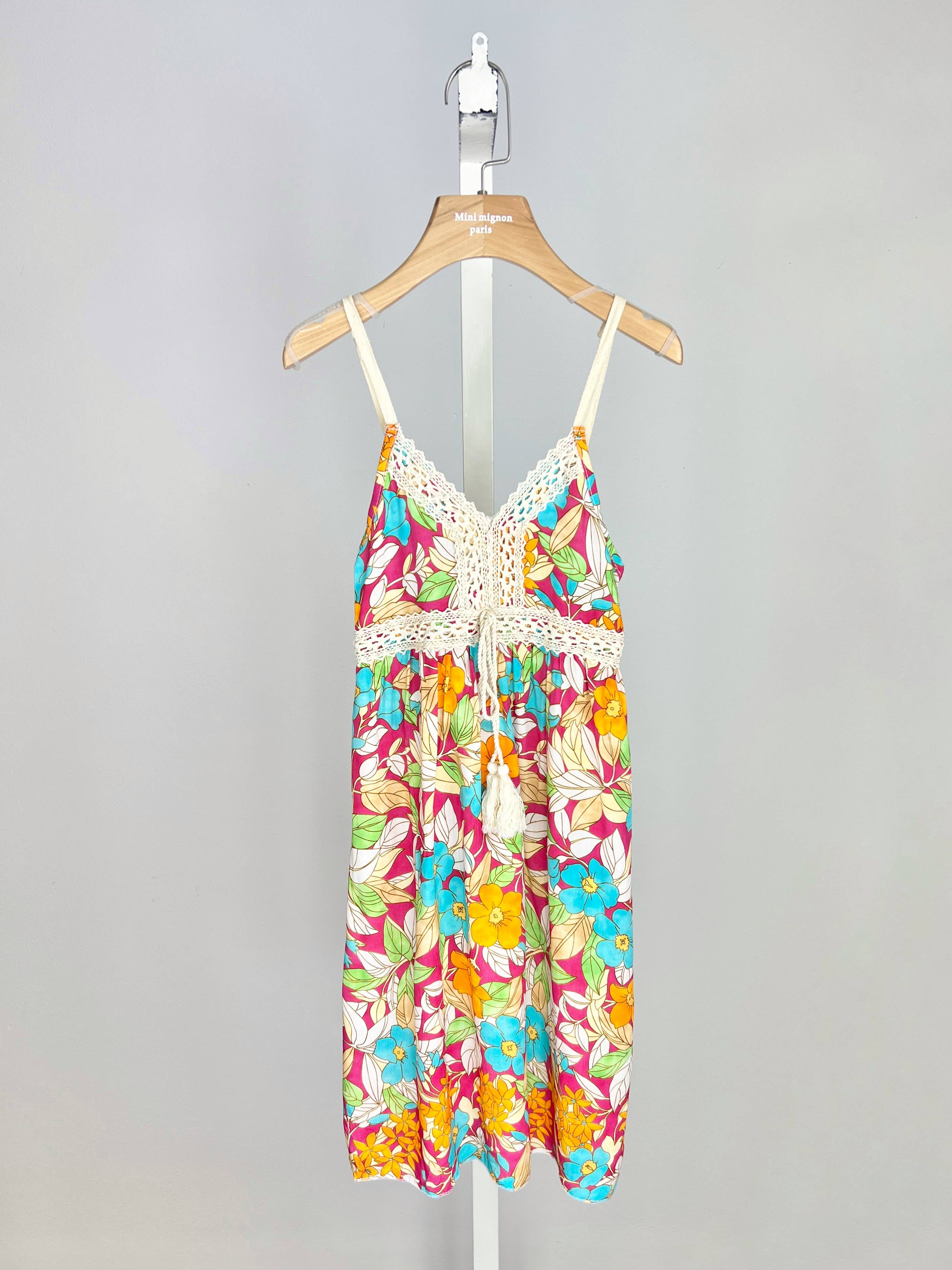 MINI MIGNON PARIS – wholesale Dress – Kids – Bohemian floral dress with lace and adjustable straps for girls5