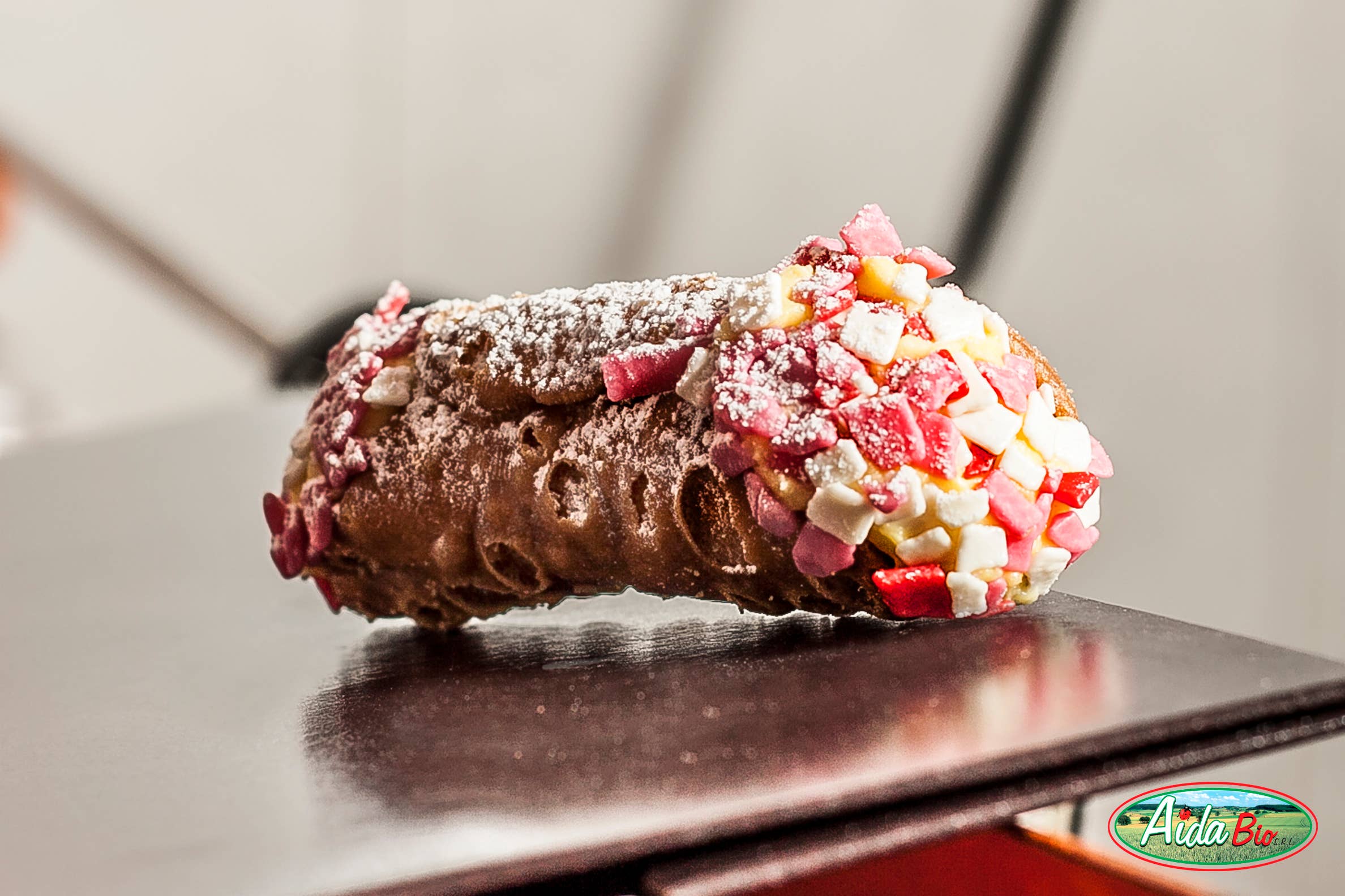 AIDA di Giangreco - Wholesale Chocolate Covered Sweets - Sicilian cannoli Filled with chocolate mixed flavors g 2404