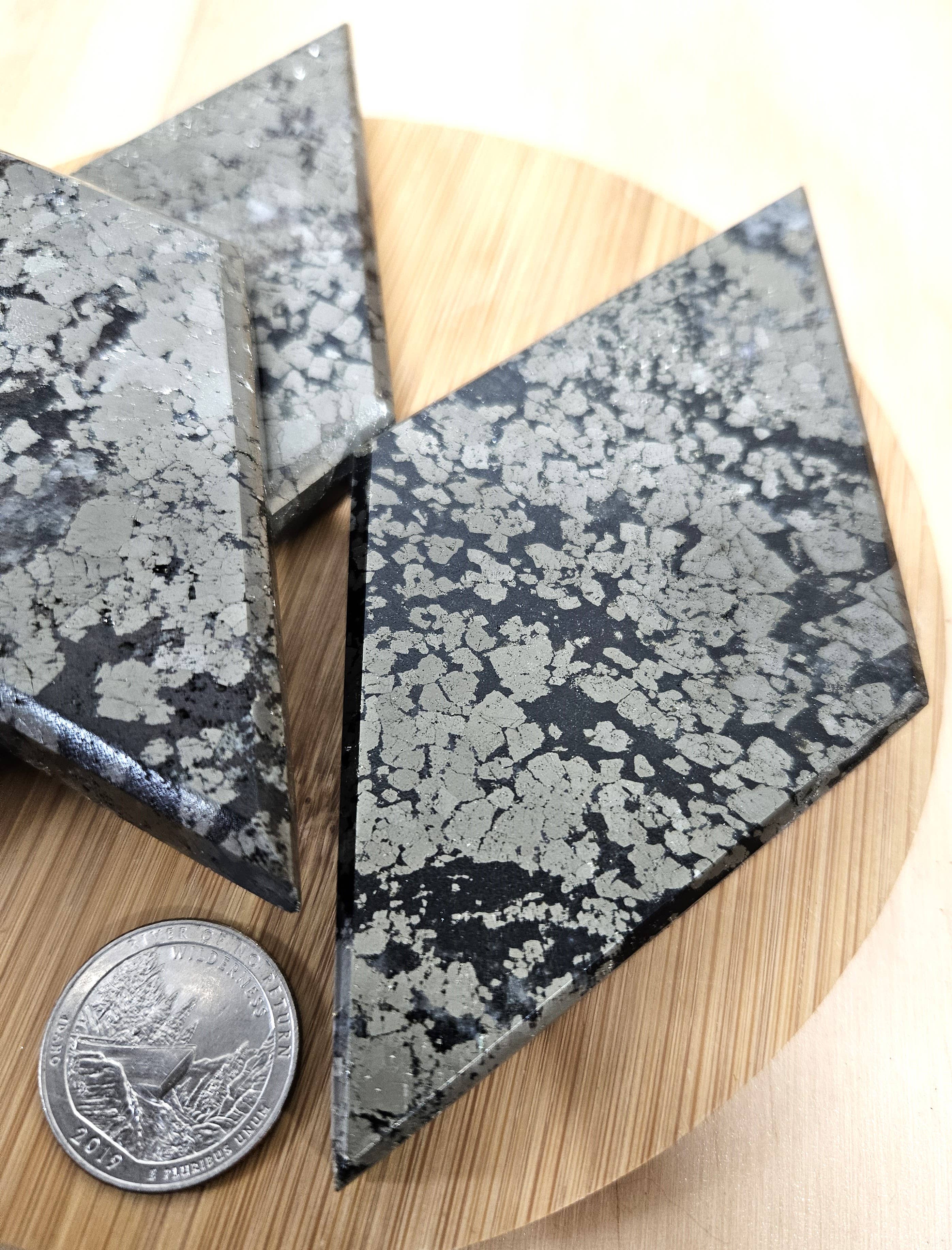 Crystal Deal· Wholesale Crystals & Gifts - Wholesale Spirituele steen/kristal - Pyriet en Markasiet Diamant Lot van 33