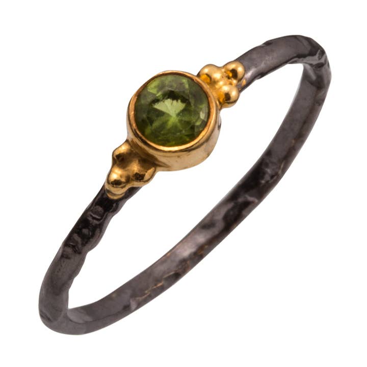 Saraswati Imports - Vente Anneau/bague à empiler - Bague de bande péridot spot de lumière0