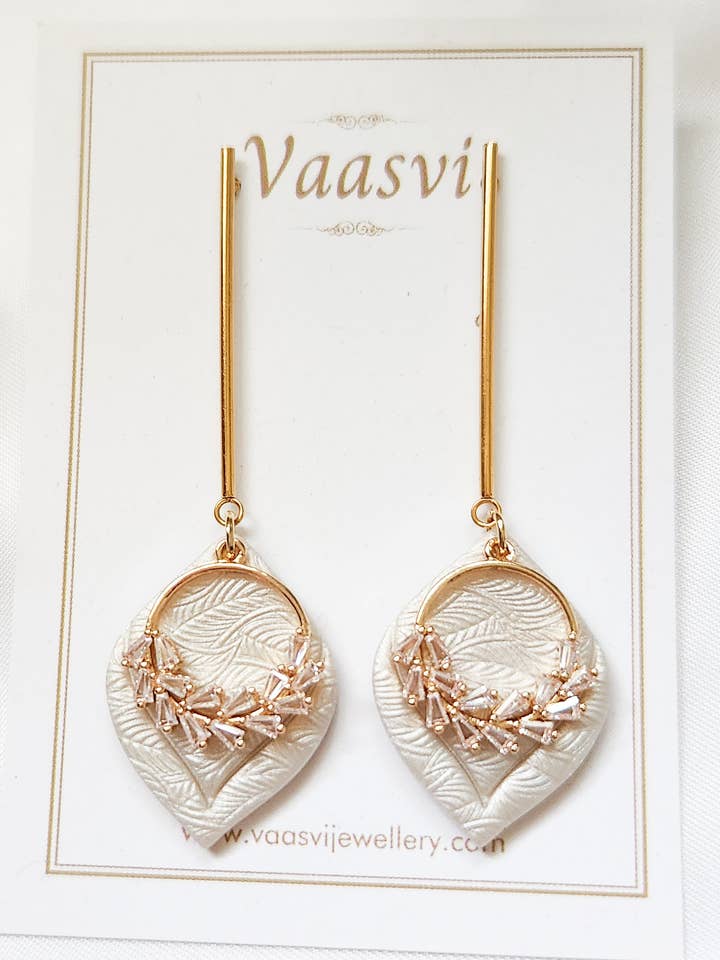 Sariya pour la vente par Vaasvi Jewellery