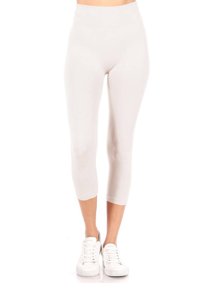 MOA COLLECTION - Wholesale Athletic/Lounge Leggings - Women's - Women's Casual Solid Seamless Capri Leggings19