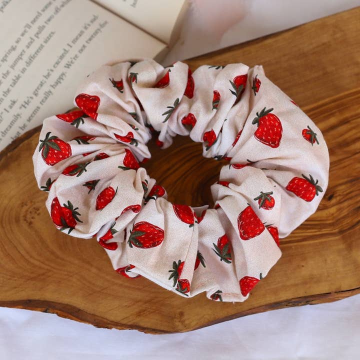 Coletero de algodón con fresas y crema para venta al por mayor de Wild Rose Accessories