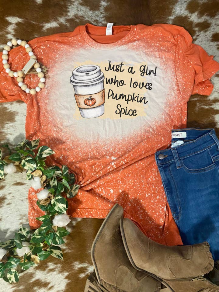 T-shirt Bleach Loves Pumpkin Spice pour la vente par Cute As A Rustic Button