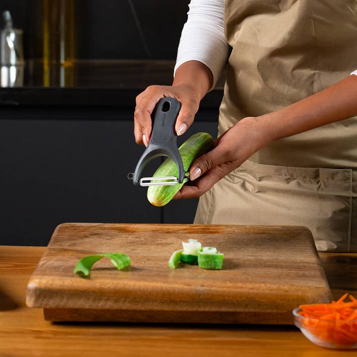 DK Household Brands (Zyliss, Cole & Mason, AdHoc, SwissMar, Culinare, Ken Hom) – wholesale Peeler – Zyliss Y Peeler5