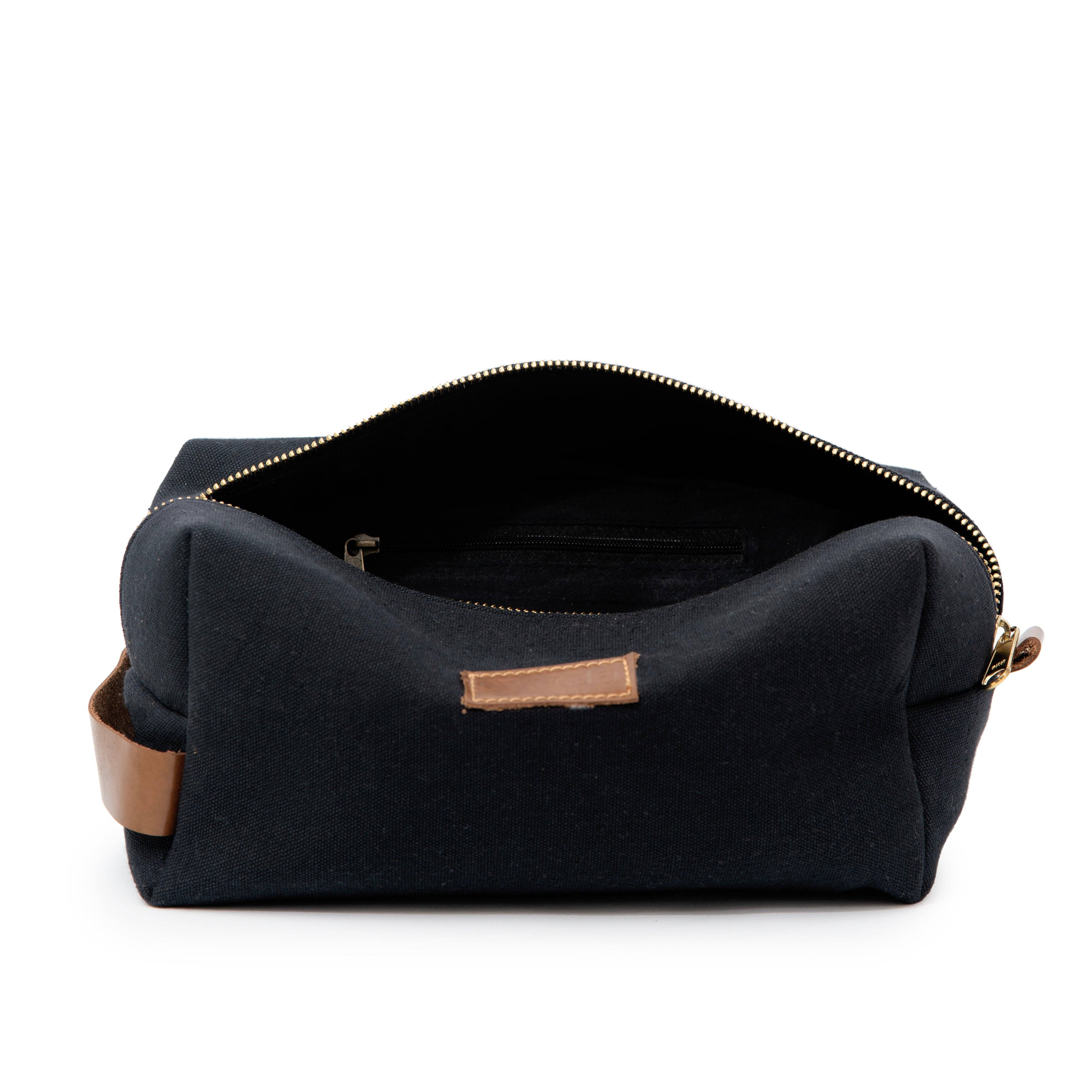 House of cotton – wholesale Toiletry bag – Unisex – Canvas Travel Pouch – Durable Cotton Bag for Toiletries & Grooming - Black3