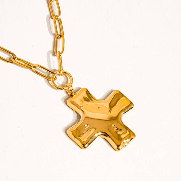 Collar de cadena cruzada Bari 18K que no se deslustrará y otras tendencias de Resultados para lupulo al por mayor. Devoluciones gratuitas y condiciones de pago a 60 días en Faire en Faire.