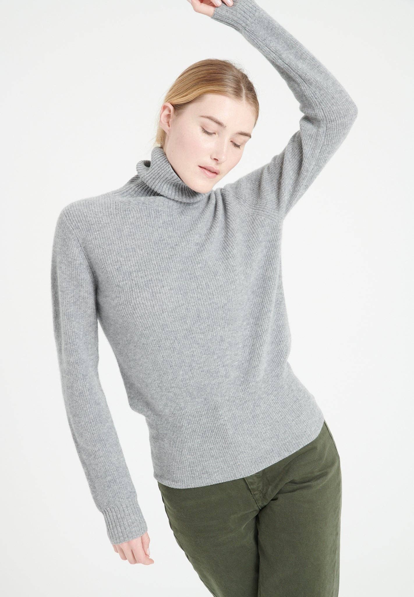 light grey LILLY 21 cashmere turtleneck sweater for wholesale on Faire1