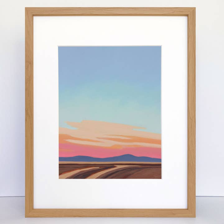 Impression d'art de paysage colorée sur le coucher de soleil sur les montagnes pour la vente par Catherine Freshley Art