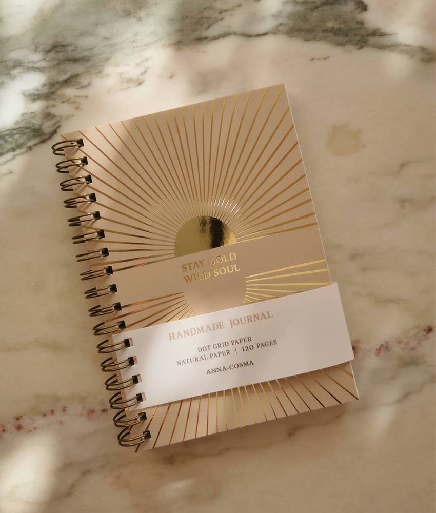 Anna Cosma - Wholesale Gift Bag Set/Pack - GIFT SET - STAY GOLD WILD SOUL - GIFT BAG,JOURNAL, 2026 ,SUN4