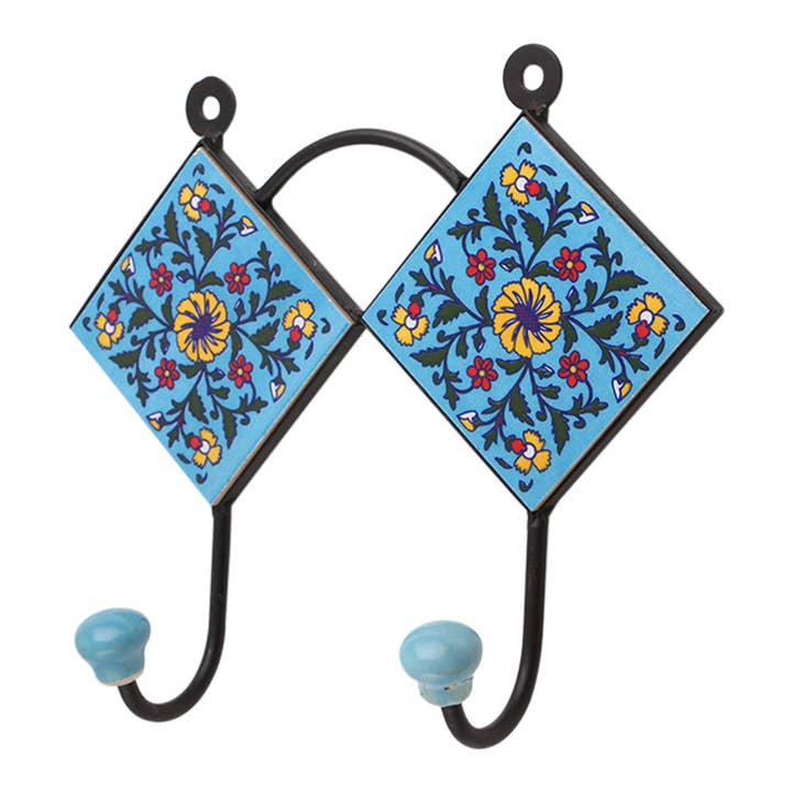 1 Pezzo Gancio per Asciugamani in Ceramica con Piastrella Floreale Boho Turchese per la vendita all'ingrosso da parte di Daana Paani LLC
