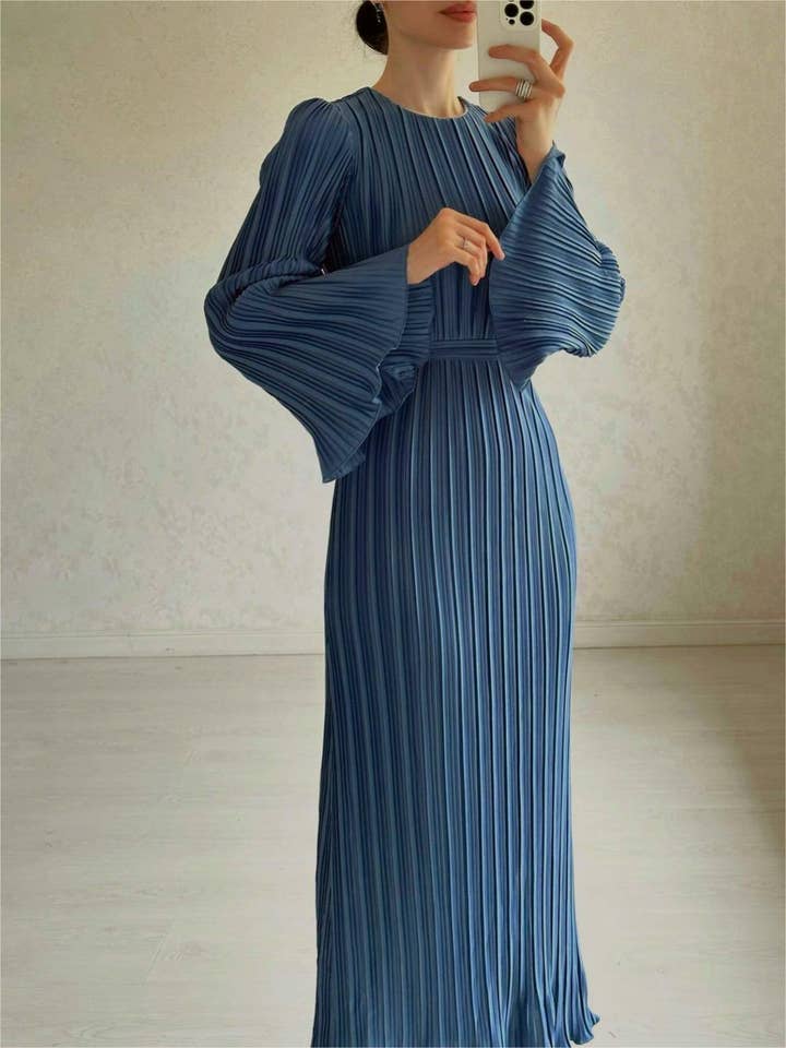Rosa Clothing - Wholesale Dress - Women's - Long-sleeved pleated elegant maxi dress
