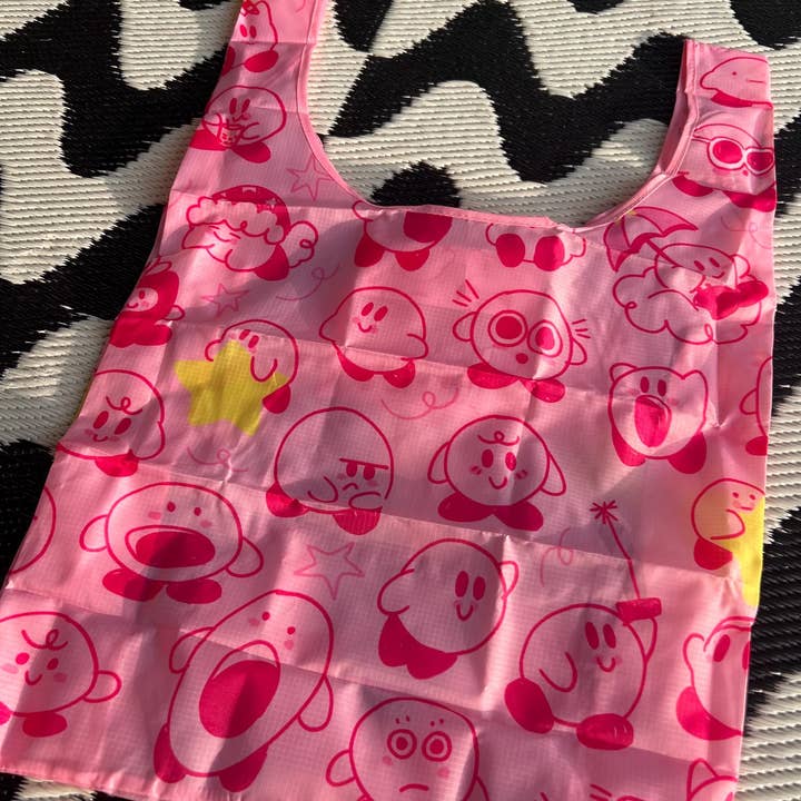 Sac fourre-tout réutilisable Kirby pour la vente par Art of Gabby Ramirez