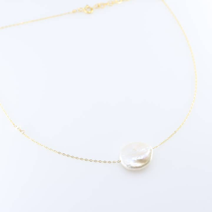 J. Mills Studio - Wholesale Pendant/Charm Necklace - Solo Coin Pearl Necklace 1