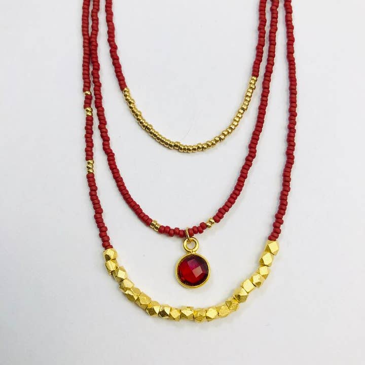 Ensemble de collier triple perle Qi : Chakra rouge pour la vente par Sarah Crawford Handcrafted