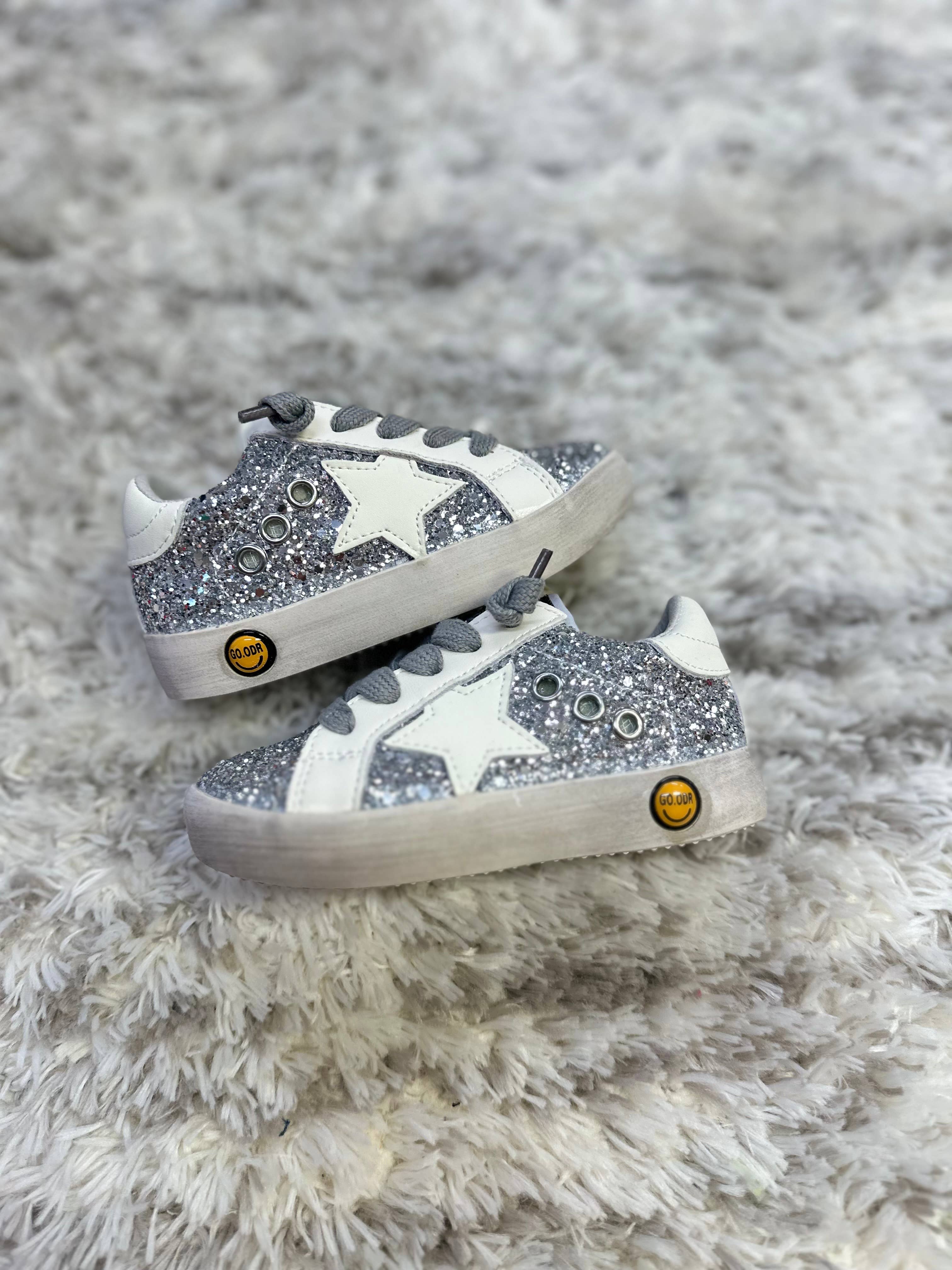 Torn and Trendy - Wholesale Lifestyle Sneakers - Kids - Silver Glitter White Star Sneakers2