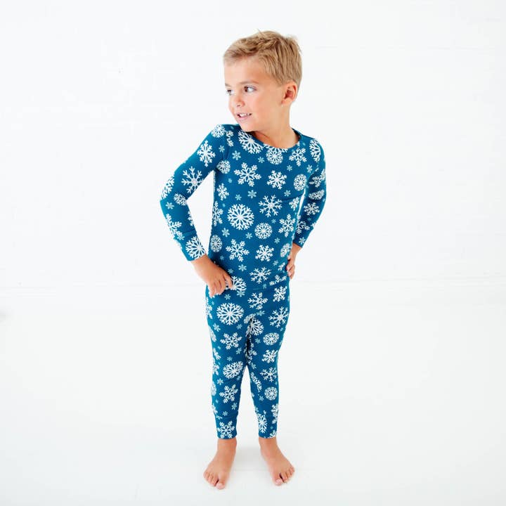 Zweiteiliges Pyjama-Set "Snowflake Like Home" für den Großhandel von Dreamiere