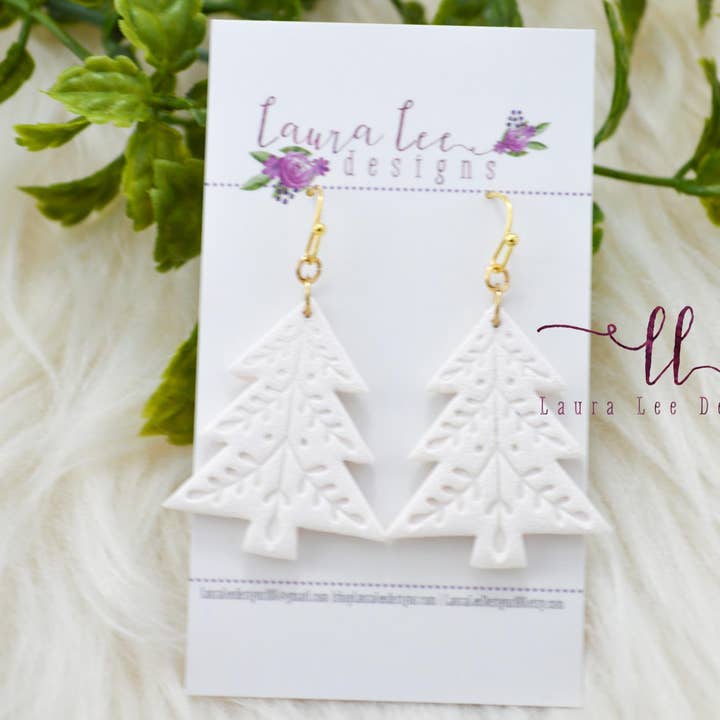 Orecchini in argilla per albero di Natale, bianchi per la vendita all'ingrosso da parte di Laura Lee Designs