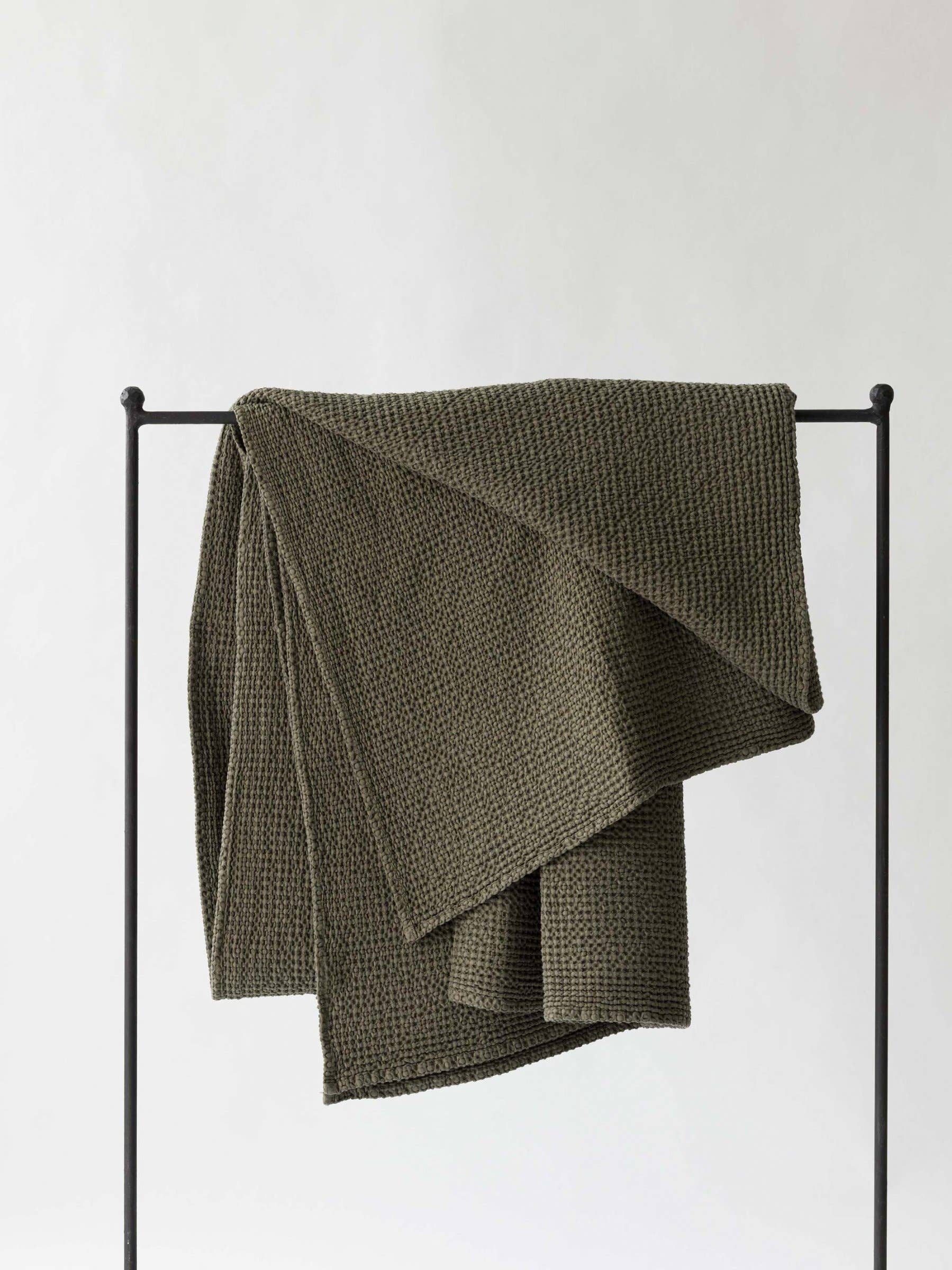 Tell Me More - Wholesale Throw Blanket - Miro blanket 260x260 cm2