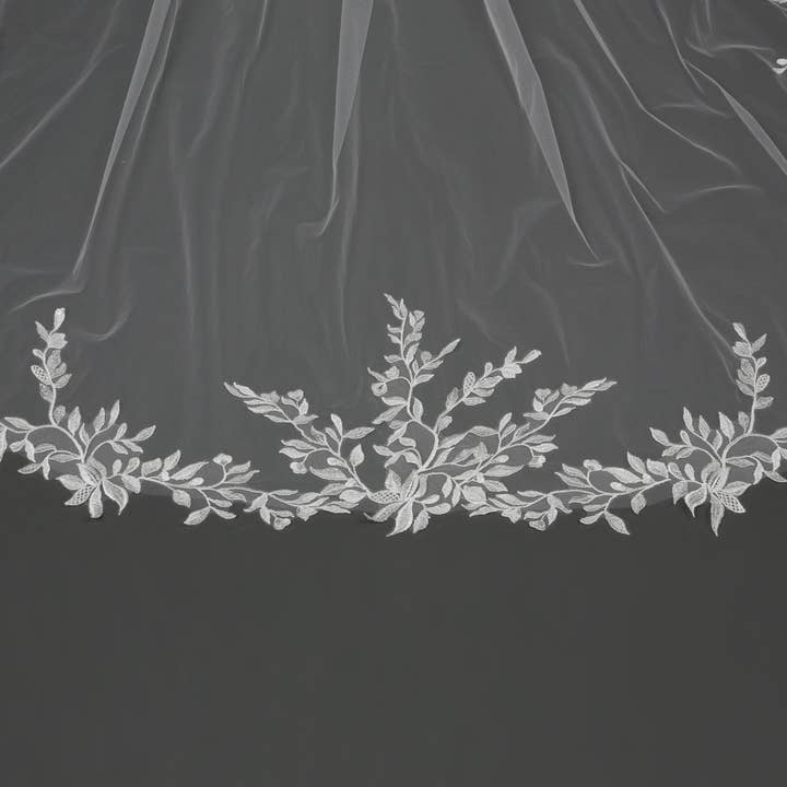 Farinosa Bridal - Wholesale Veil - Women's - FS6228 Floral Vine Embroidered Lace Bridal Veil 108"