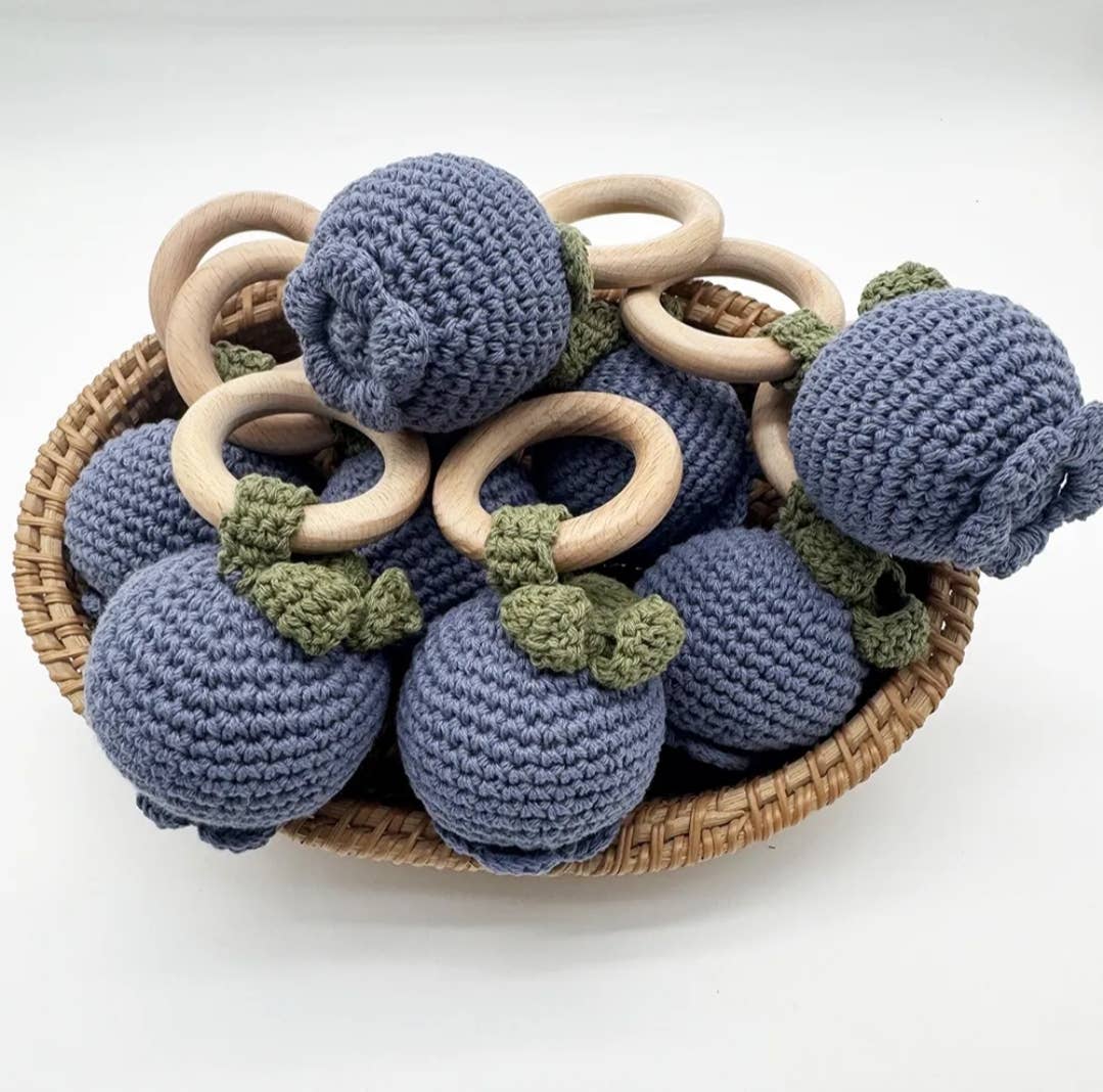Rammelaartje - Wholesale Handheld Rattle - Baby - Handmade Crocheted Rattle with Beechwood Ring – Blueberry
