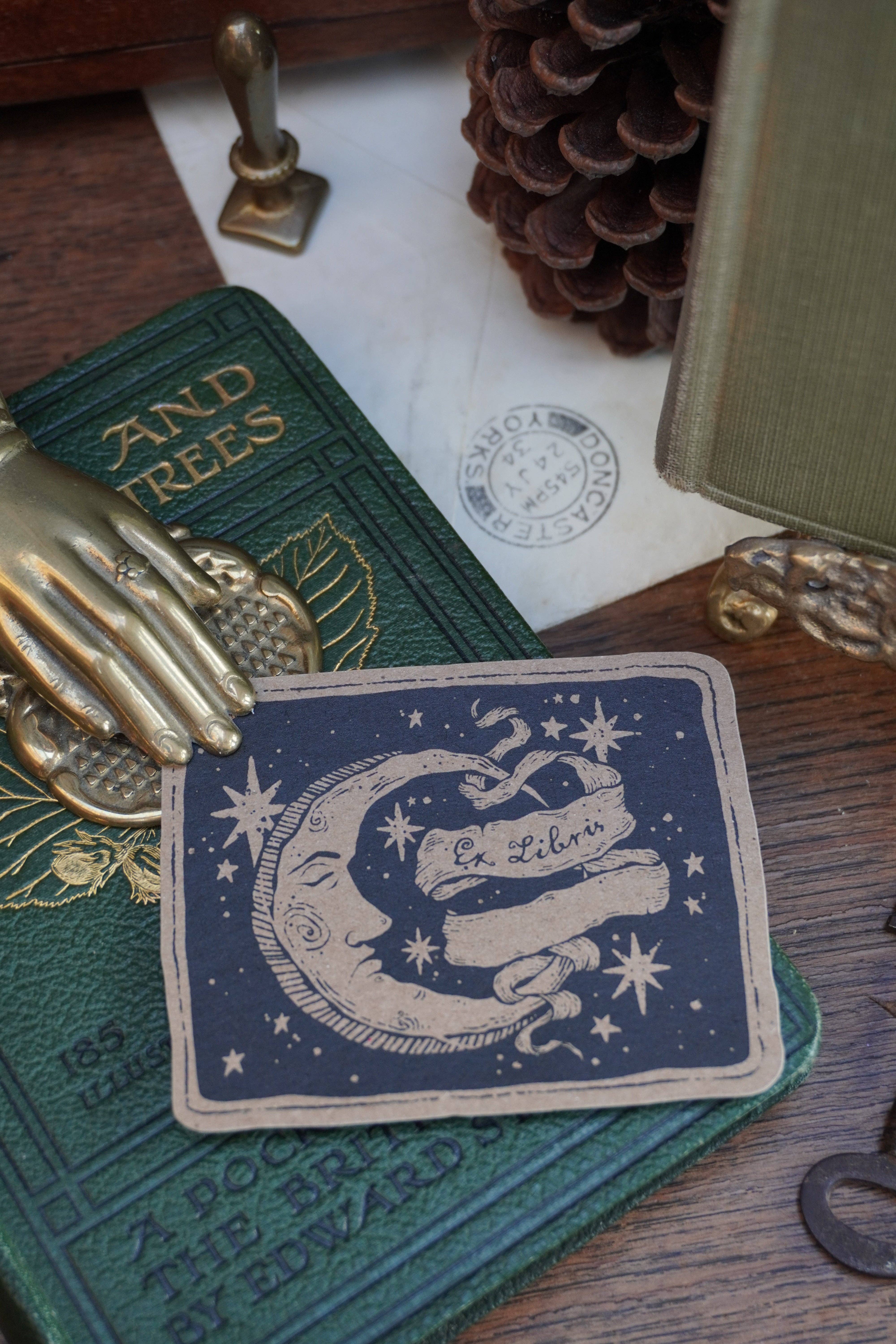 Tooth and Toad - Vente Autocollant - Autocollant Ex Libris lune | Papier kraft6