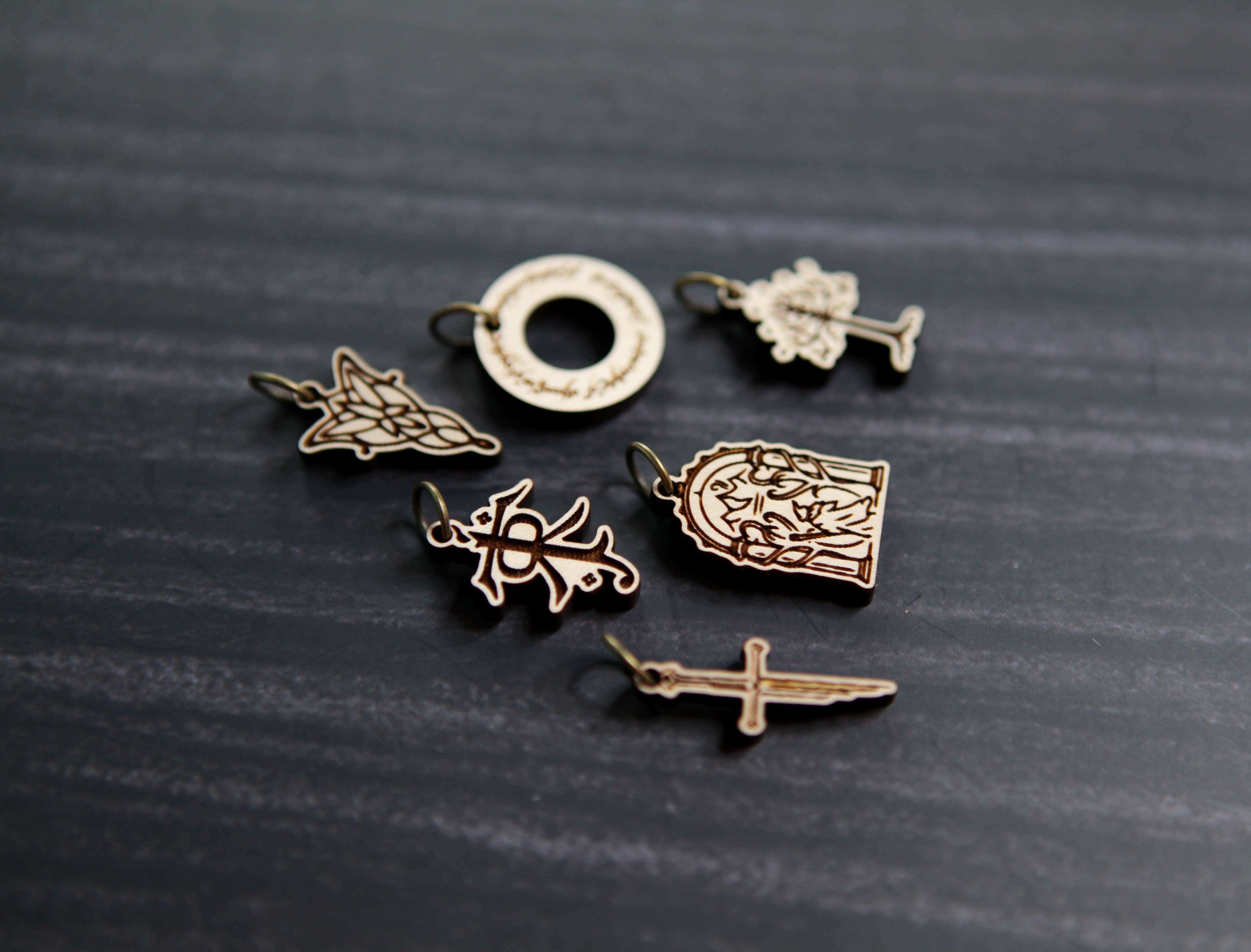 Sunrise Grove - Wholesale Knitting/Crochet Supplies - LOTR Tolkien Knitting Stitch Markers Set of 6 10