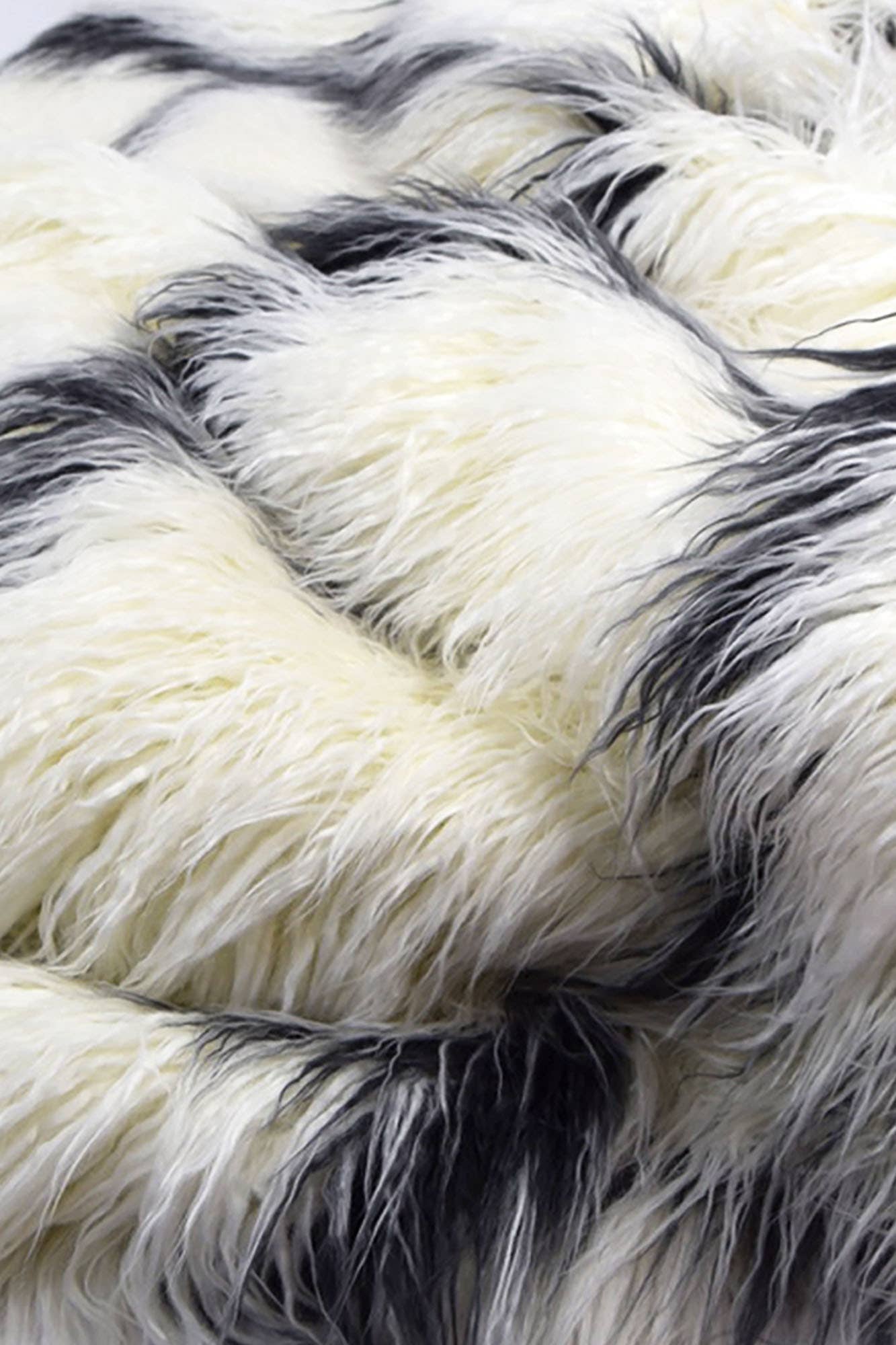 The Eurobaby Company - Wholesale Area Rug - LUZIO Diamond Tibet Vegan Faux Fur Rug 27.5x47.21