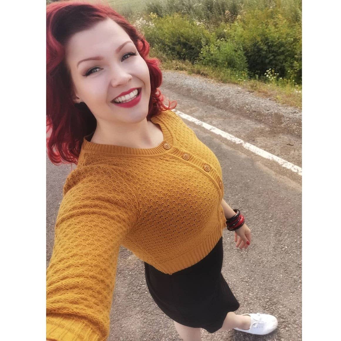 Mak – Engroshandel Cardigan - Dame – Mak 3/4-ærmet kort strikket cardigan med rund hals MK351441