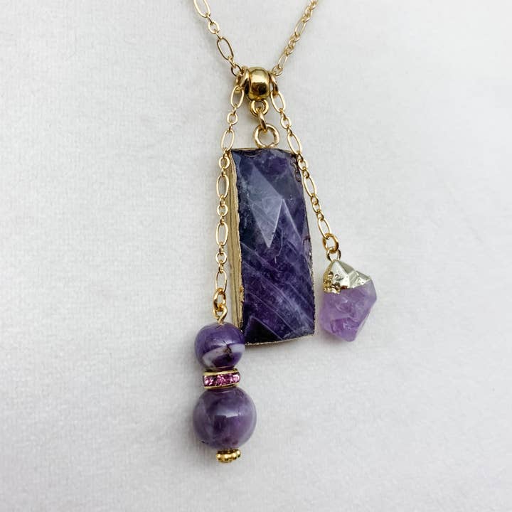 AMETHYST HALSKETTE MIT DREIFACHEM ANHÄNGER für den Großhandel von Olivia Grace Jewelry