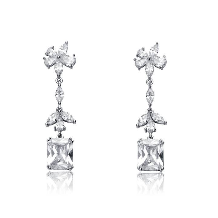 BOUCLES D'OREILLES PENDANTES FLEUR CZ (6227) pour la vente par Genevive