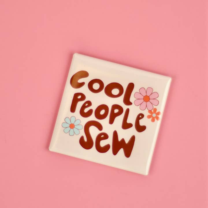 Cool People Sew - Magnet for wholesale by Kati Cupcake