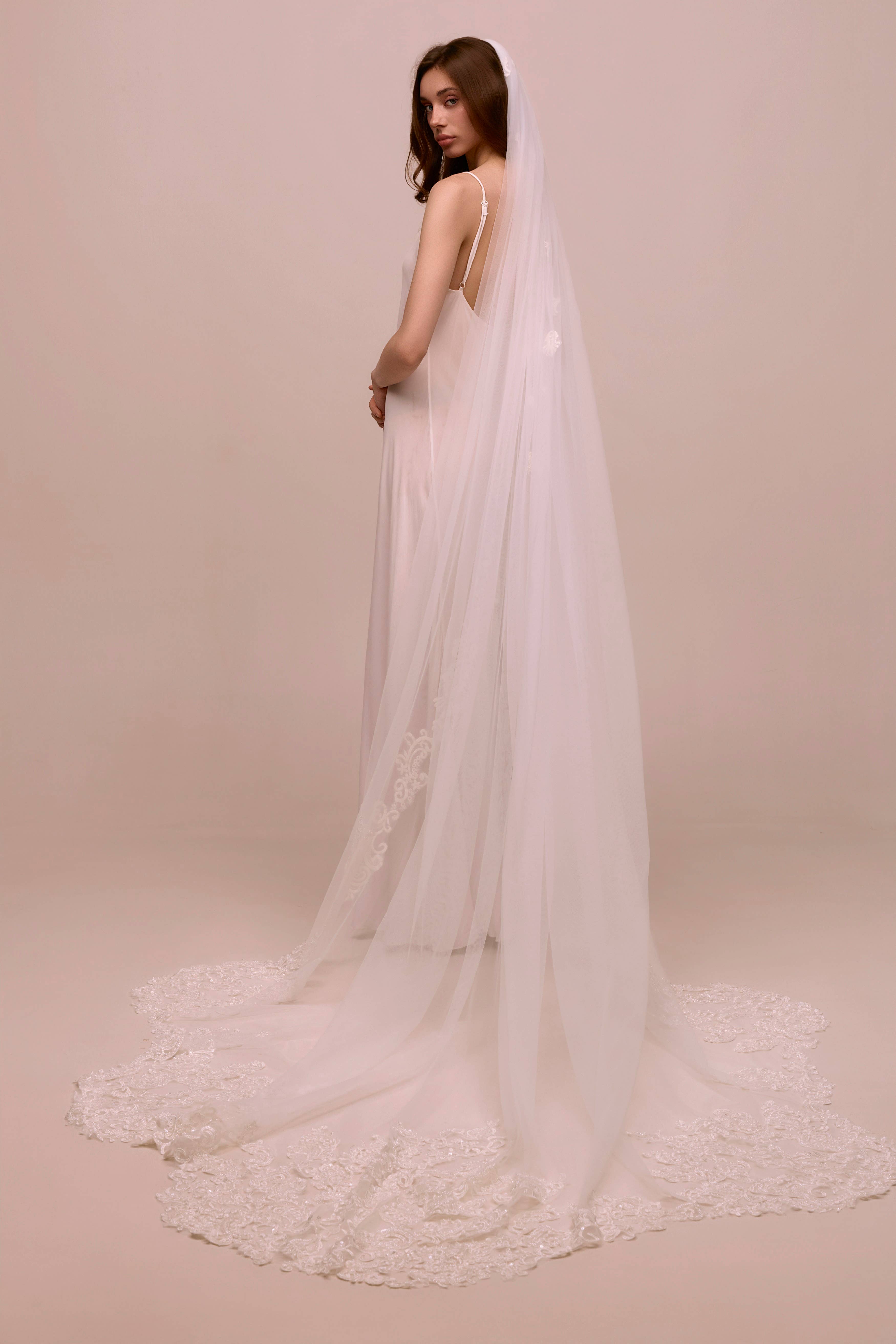 Heirloom Bridal Company – Véu - Mulher por atacado – Véus Core Primavera4