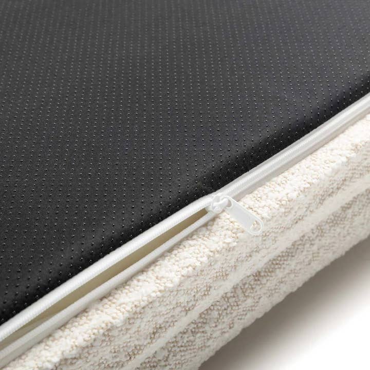 BennyBurton (Walk-Buddy Hundezubehör) - Wholesale Pet Bed - Dog - Barklay Dog Bed Size S with Bouclé Cover16