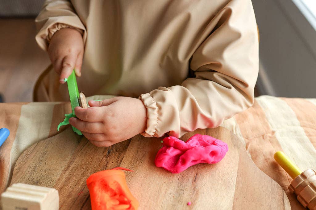 Tilda & Moo - Wholesale Bib - Baby - Vanilla Honey | Smock Bib5