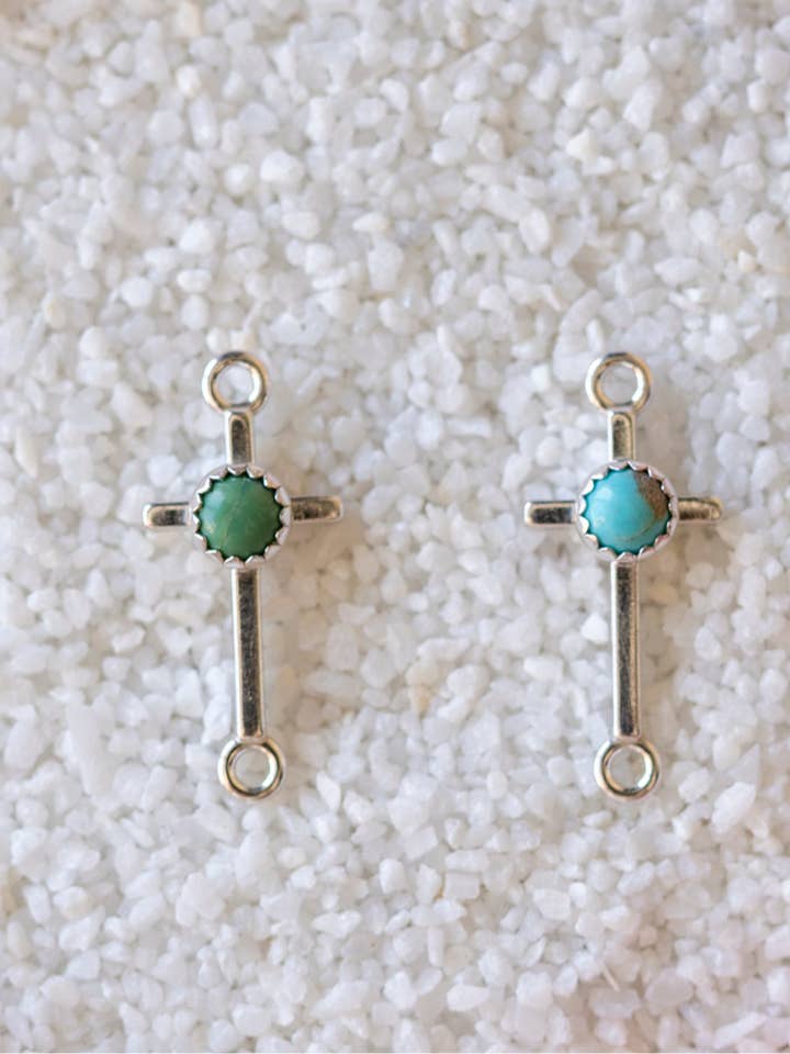 Cross Connector w/4mm Kingman Turquoise for wholesale by Desert Darlings Silver